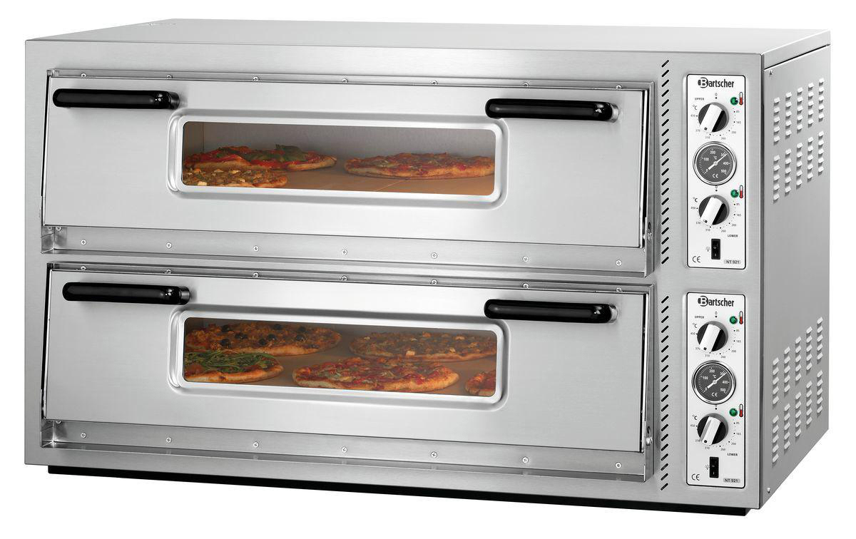 Ein kommerzieller Pizzaofen mit zwei Ebenen, die jeweils Pizzen enthalten. Er ist silberfarben mit schwarzen Griffen und Bedienfeldern.