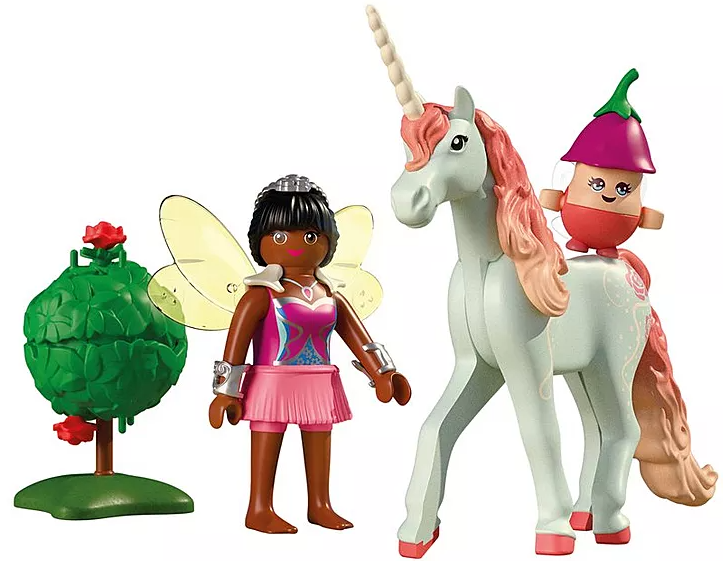 Eine Feenfigur, ein Einhorn mit einer kleinen Figur auf dem Rücken und ein grüner Busch mit roten Rosen werden gezeigt.