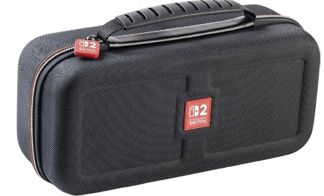 Czarny futerał do przenoszenia Nintendo Switch. Ma uchwyt, zamek błyskawiczny i czerwoną etykietę z logo Nintendo Switch.