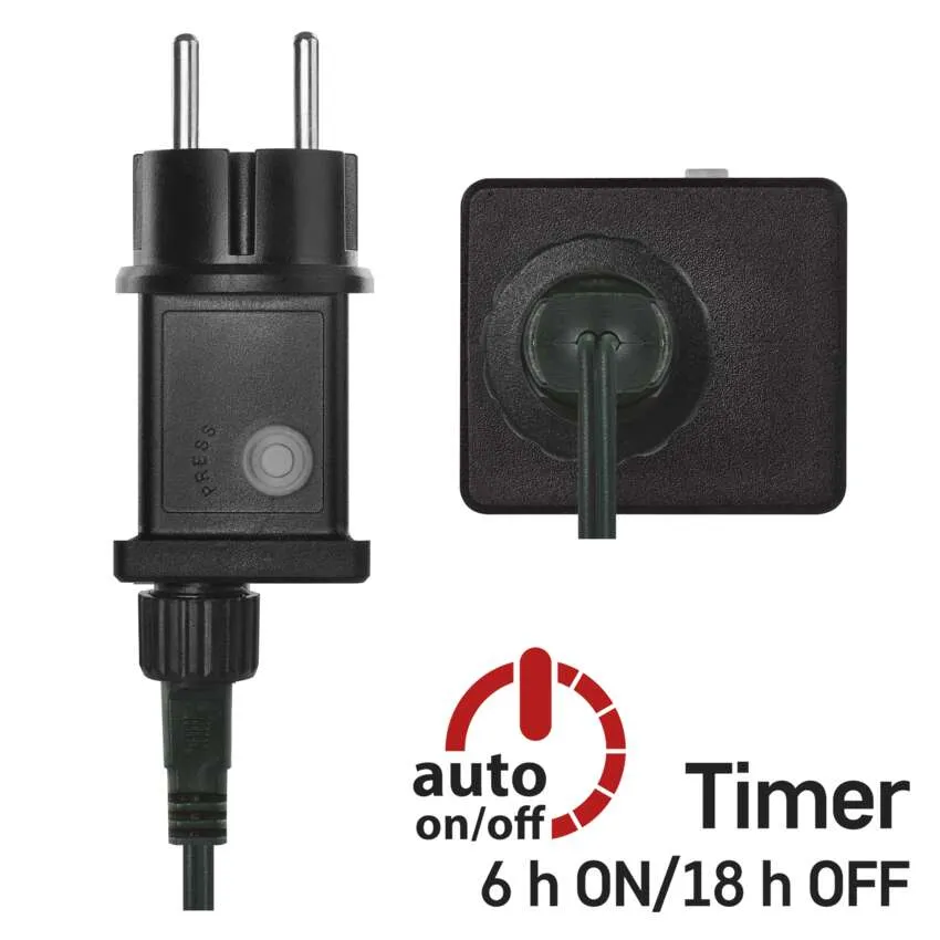 Fekete hálózati adapter dugóval és aljzattal. A szöveg: 'auto on/off Timer 6 h ON/18 h OFF'.