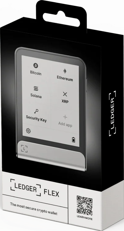 Eine Ledger Flex-Box zeigt einen Kryptowährungs-Wallet-Bildschirm. Bitcoin-, Ethereum-, Solana- und XRP-Symbole. Die Box ist schwarz.
