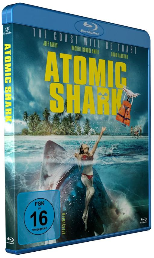 Blu-ray-Cover: Frau auf Hai, Titel 'Atomic Shark'. Drohne mit Schwimmweste. Palmen und Menschen im Hintergrund.