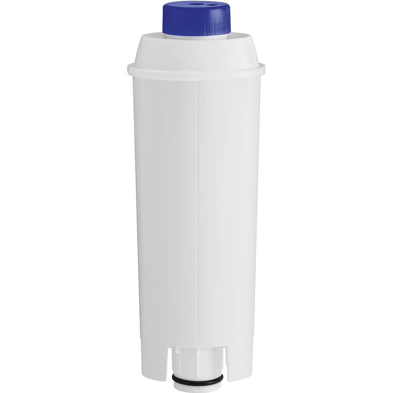 Ein weißer Wasserfilter mit blauem Deckel. Der Filter ist zylindrisch und hat einen schwarzen Ring am Boden. Es ist auf weißem Hintergrund.