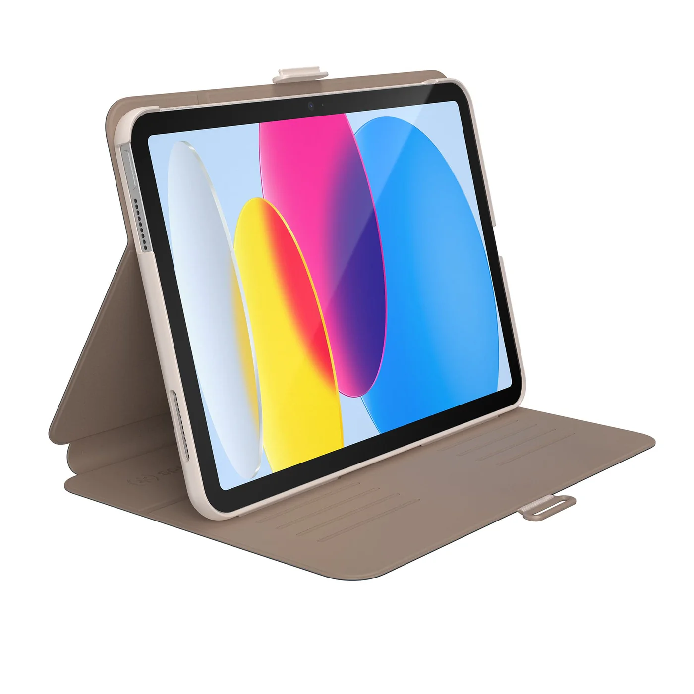 Egy iPad bézs tokkal, nyitva és felállítva. A képernyő színes, absztrakt formákat jelenít meg. A tok nyitva van, a borító látható.