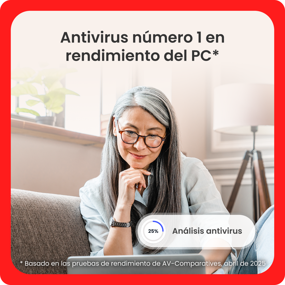 Mujer con gafas en un sofá usando un portátil. Texto: Antivirus número 1 en rendimiento. Análisis antivirus. 25%.