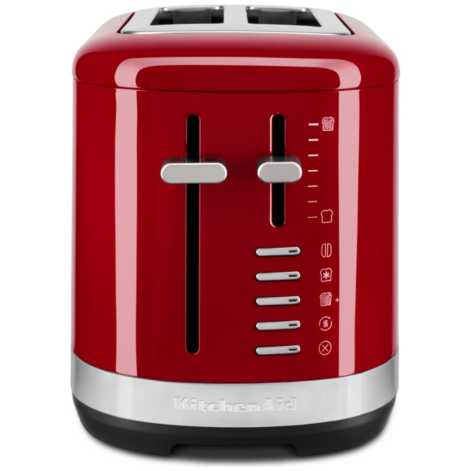 Een rode KitchenAid broodrooster met zilveren accenten. Het heeft twee sleuven en bedieningsknoppen aan de zijkant.