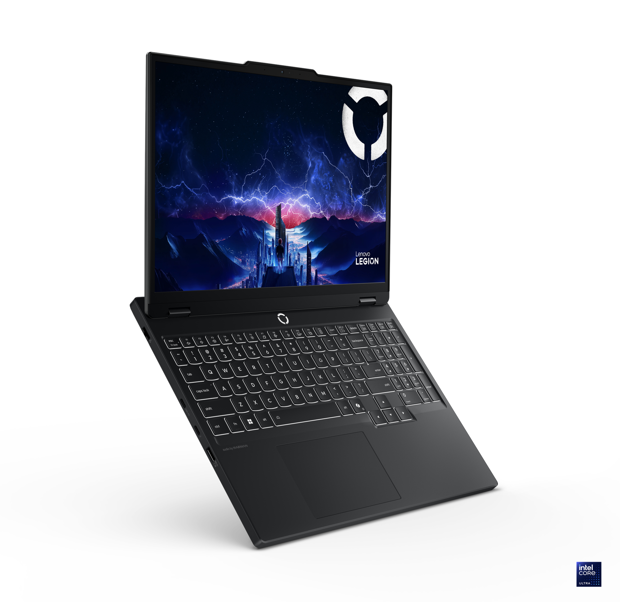 Siyah bir Lenovo Legion dizüstü bilgisayar açık. Ekran şimşekli bir manzara gösteriyor. Klavye ve dokunmatik yüzey görünür.