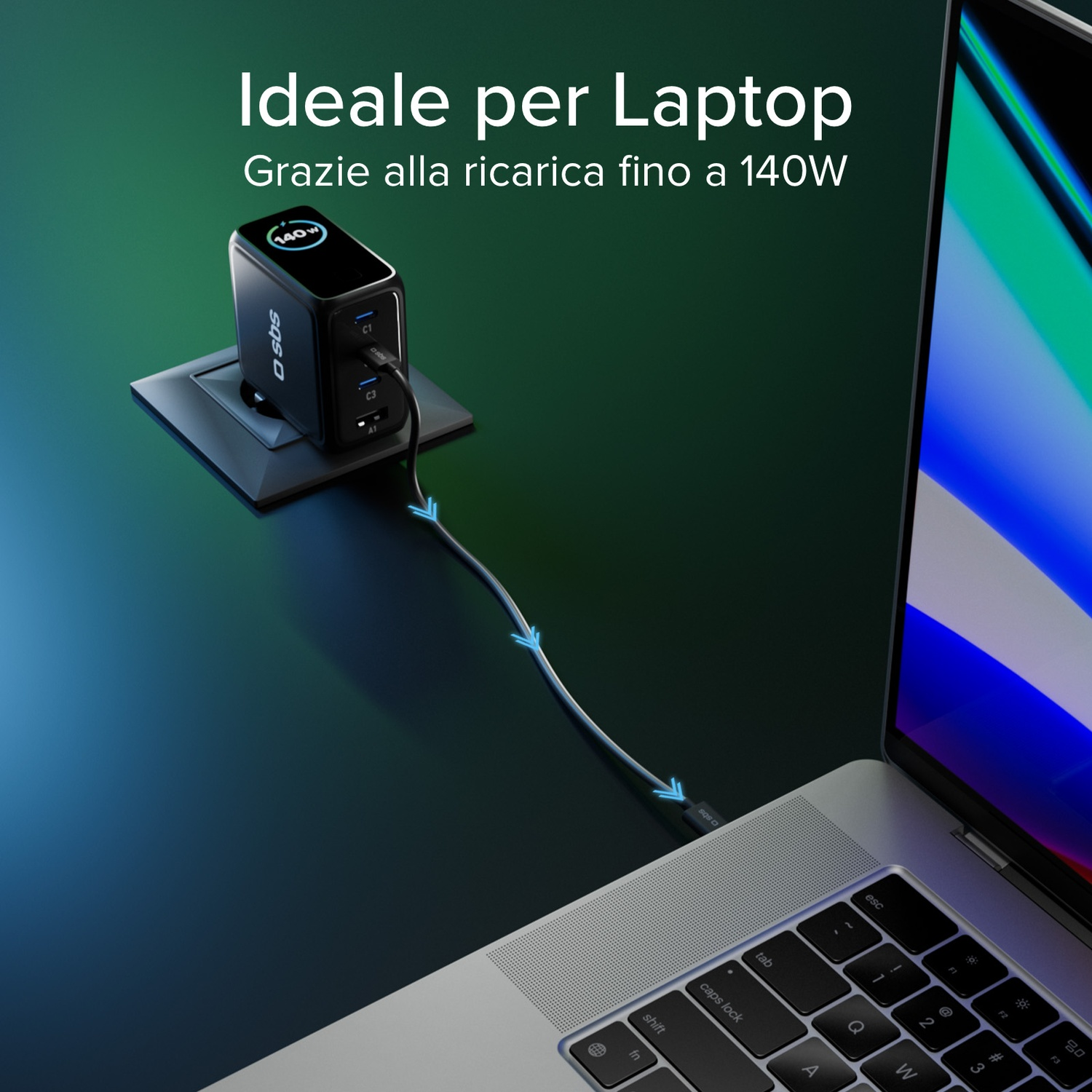 Un caricabatterie nero collegato a una presa, collegato tramite cavo a un laptop. Testo: 'Ideale per Laptop' e 'Grazie alla ricarica'.