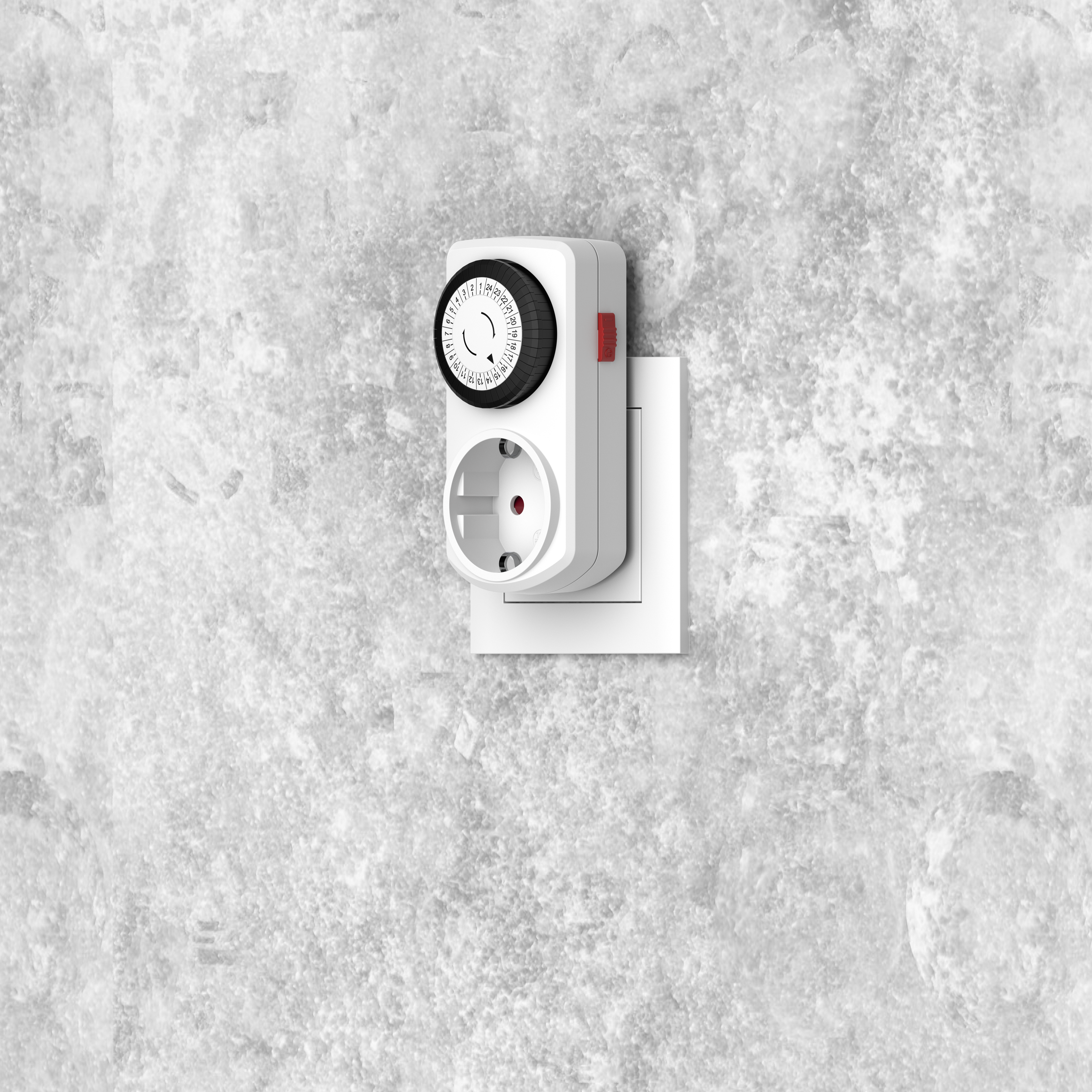 Ein weißer elektrischer Timer und eine Steckdose sind an einer grau strukturierten Wand befestigt. Der Timer hat ein schwarzes Zifferblatt und einen roten Knopf.