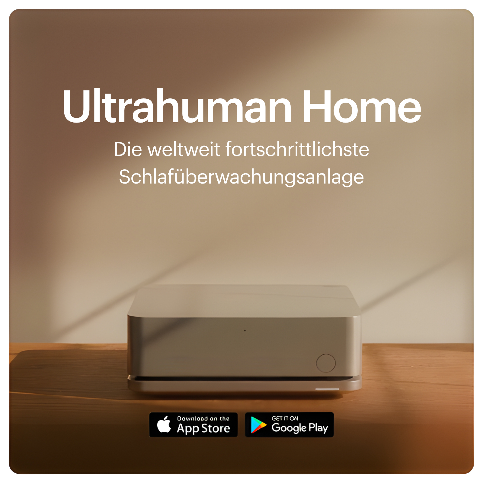 Das Bild zeigt ein Gerät namens 'Ultrahuman Home'. Text beschreibt es als Schlafüberwachungssystem. App Store und Google Play Icons sind vorhanden.