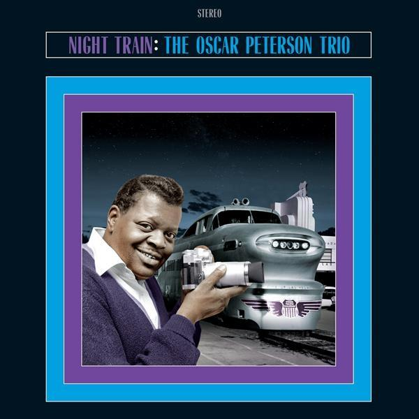 Albumcover. Oscar Peterson lächelt, hält eine Kamera, mit einem Zug dahinter. Lila, blaue und schwarze Rahmen.