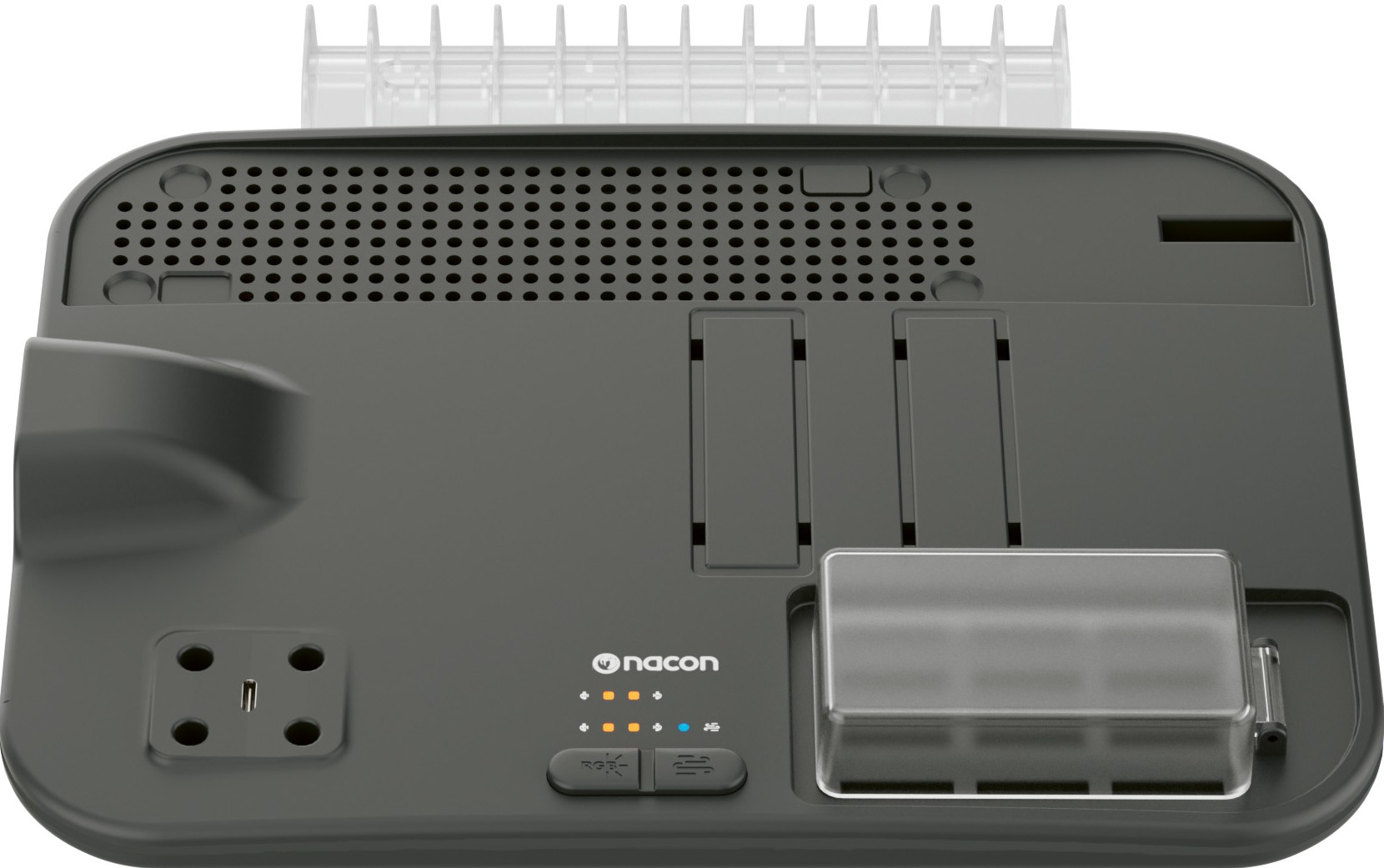 Ein graues elektronisches Gerät mit perforierter Oberseite, mehreren Schlitzen und einer transparenten Kunststoffabdeckung. Es hat eine Steckdose und ein Markenlogo.