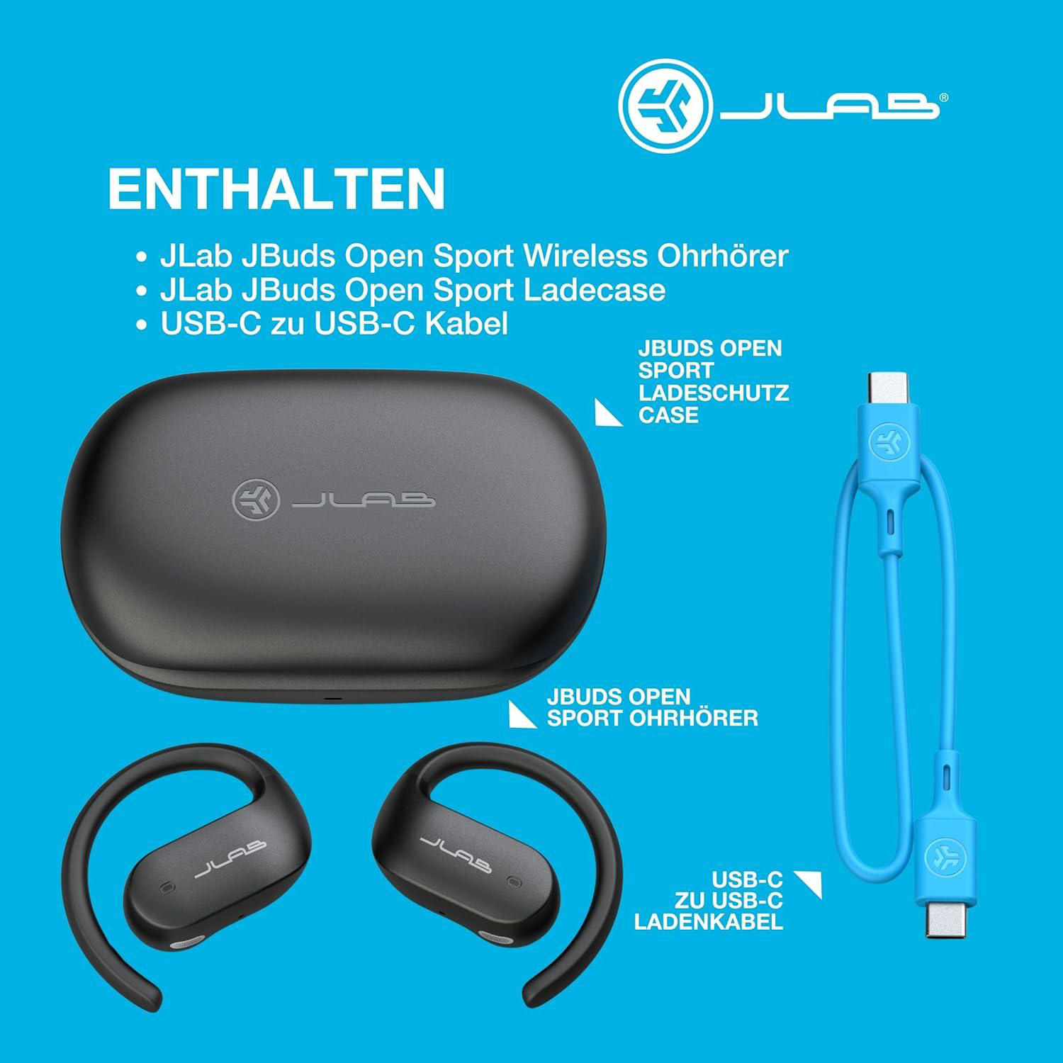 Das Bild zeigt JLab JBuds Open Sport Wireless-Ohrhörer, Ladecase und USB-C-Kabel auf blauem Hintergrund.