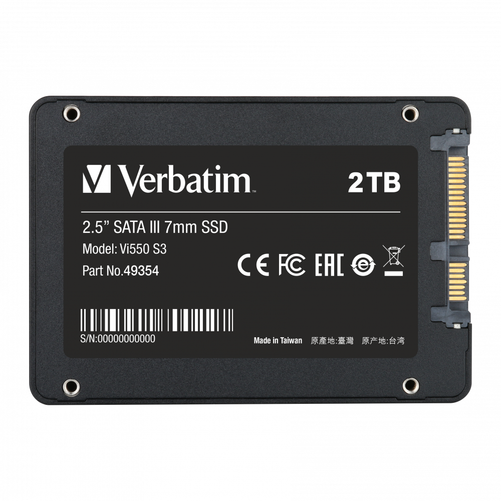 Beyaz metinli siyah bir Verbatim 2TB SSD sürücüsü. Üzerinde SATA III, 7mm ve Vi550 S3 modeli basılıdır. Tayvan'da üretilmiştir.