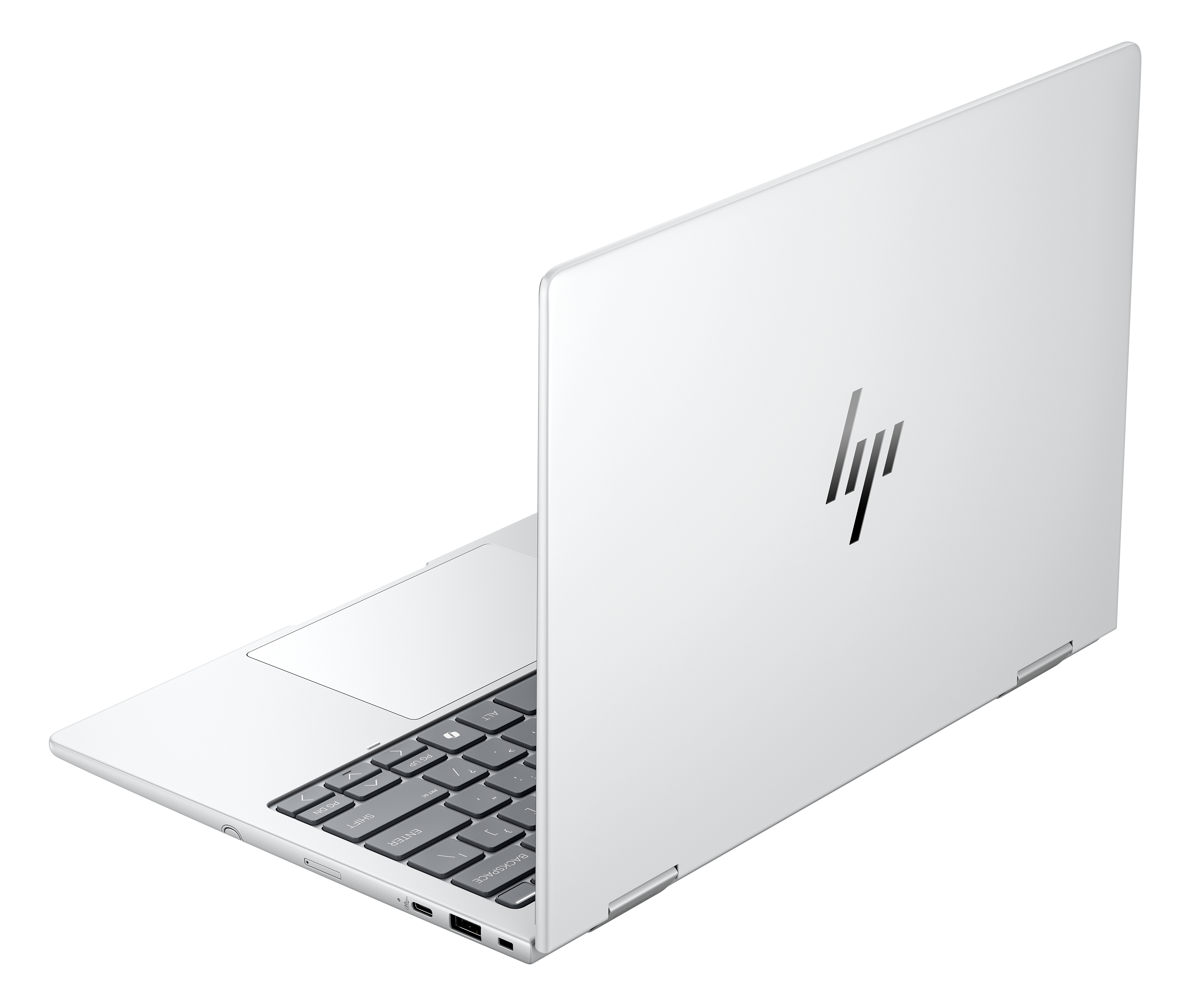Ein weißer HP-Laptop ist leicht geöffnet und zeigt die Tastatur und die Rückseite mit dem HP-Logo. Der Hintergrund ist weiß.