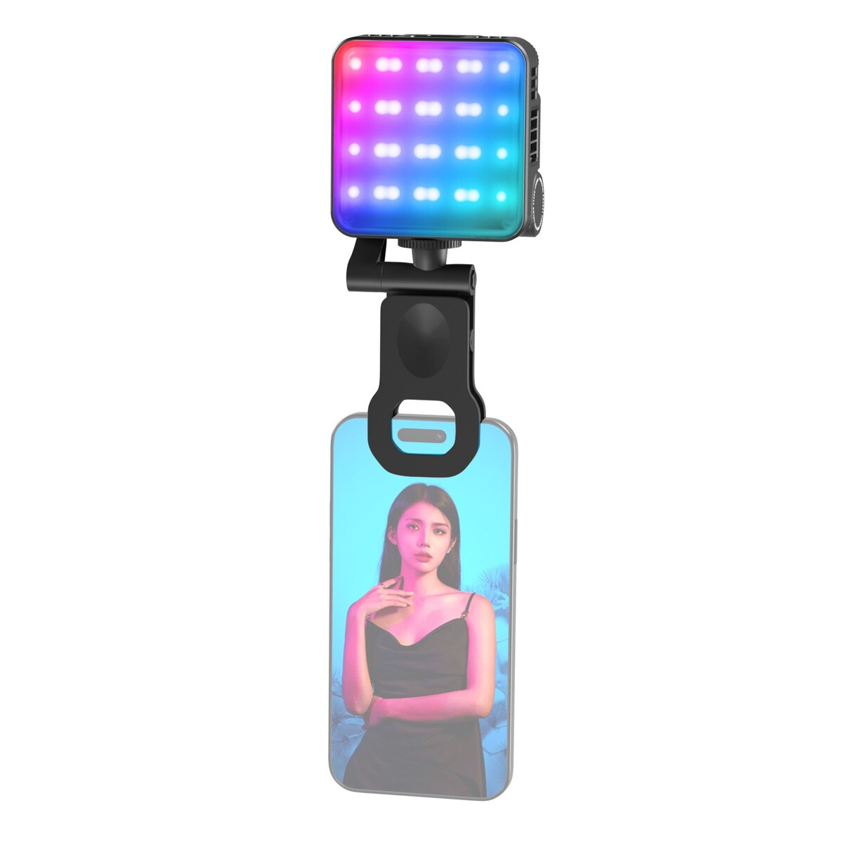 Bir ışığa bağlı bir kadın görüntüsü olan bir telefon. Işık renkli LED'lere sahiptir. Kadın siyah bir elbise giyiyor.
