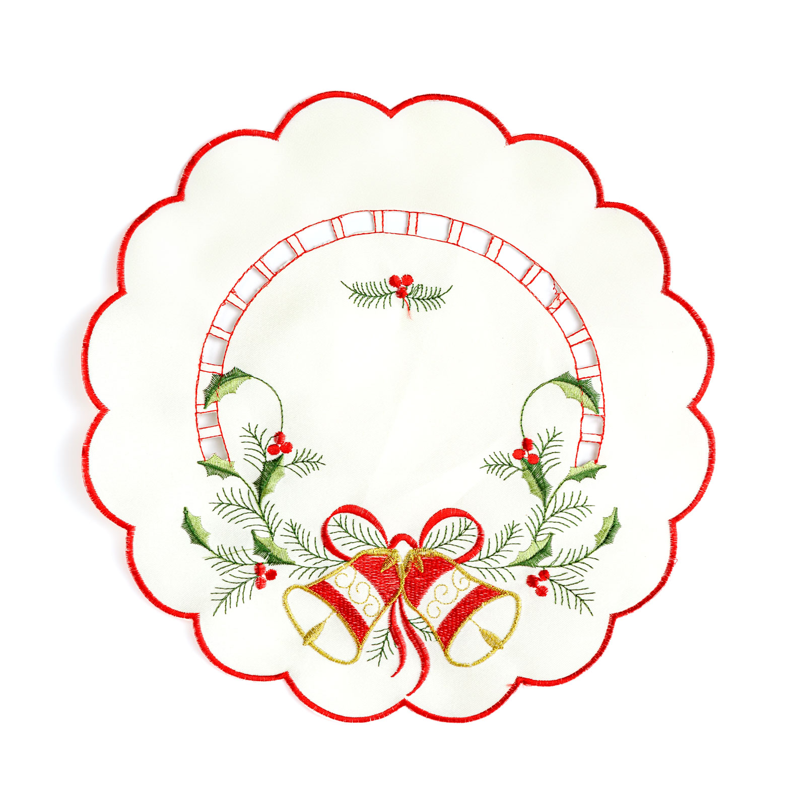 Fehér, fodorral díszített karácsonyi terítő piros szegéllyel. Hímzett harangok, magyal és piros masni van rajta.