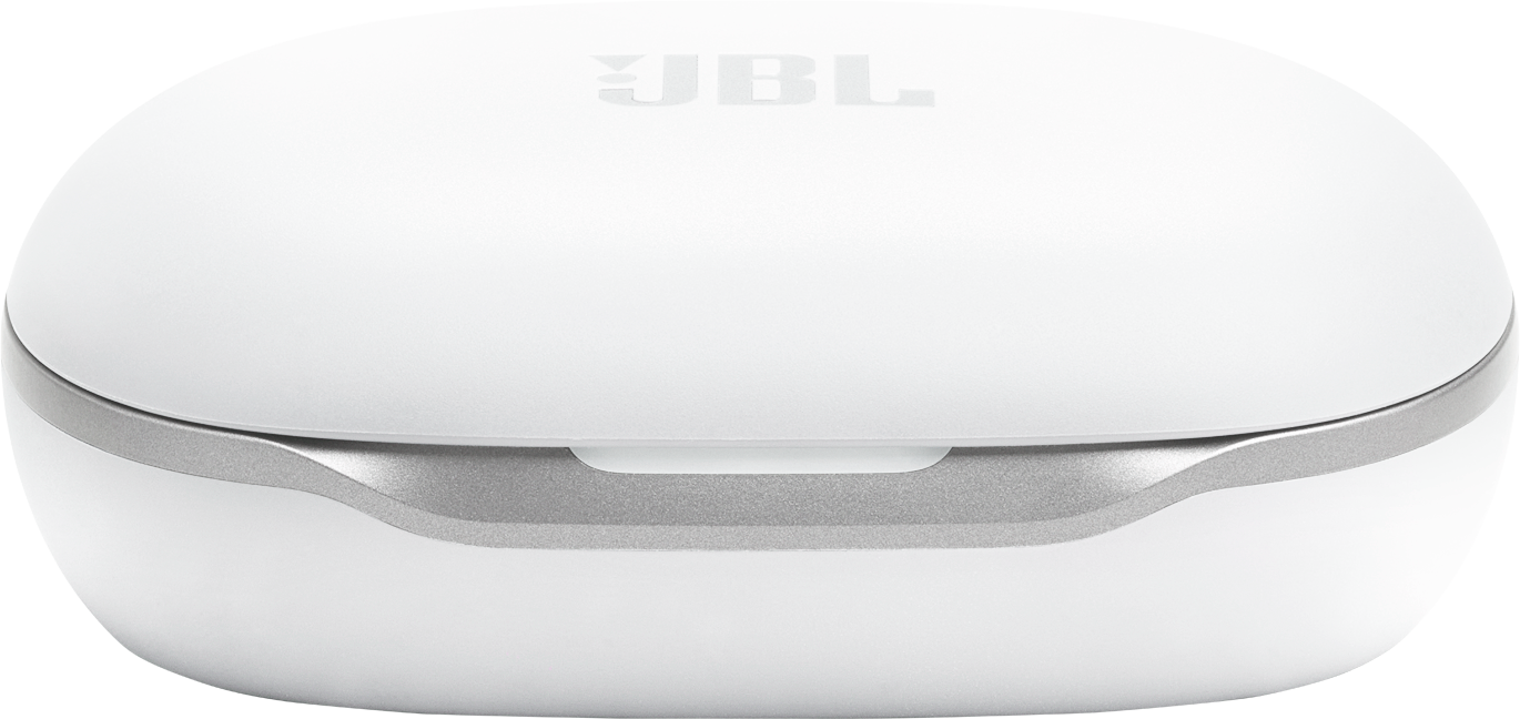 Ein weißes JBL-Kopfhörer-Ladecase. Das Case ist oval und hat einen silbernen Akzent. Das JBL-Logo ist oben.