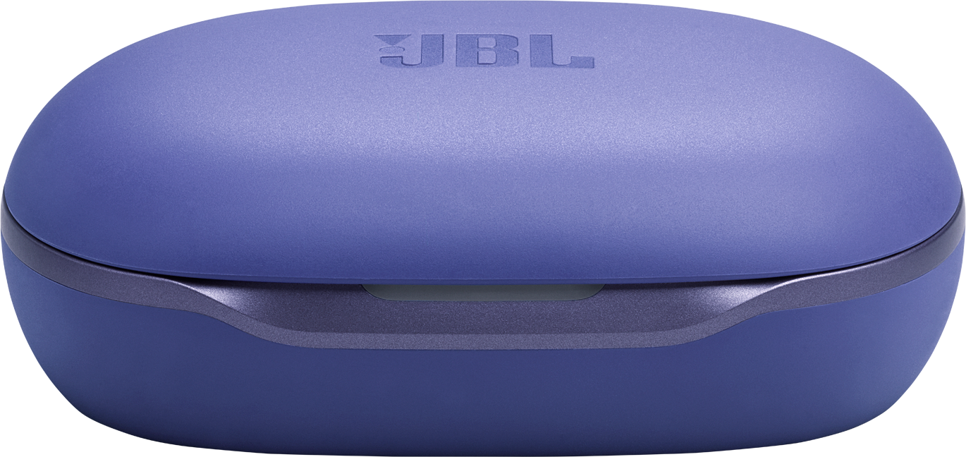 Nahaufnahme eines lila JBL-Kopfhörer-Ladeetuis. Das Etui hat eine abgerundete Form, mit einem dunkleren lilafarbenen Akzent am Boden.