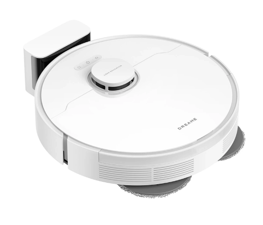 Biały odkurzacz automatyczny ze stacją ładującą. Ma okrągły korpus i dwie szare nakładki czyszczące. Marka to DREAME.