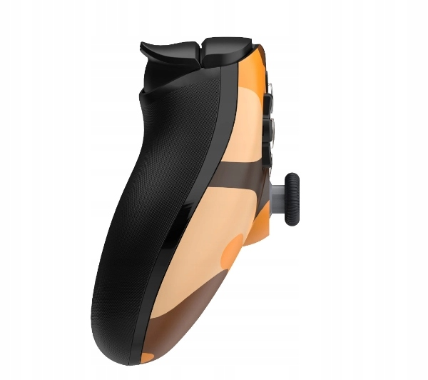 Widok z boku gamepada. Kolory czarny i brązowy. Widoczne przyciski i joystick. Białe tło.