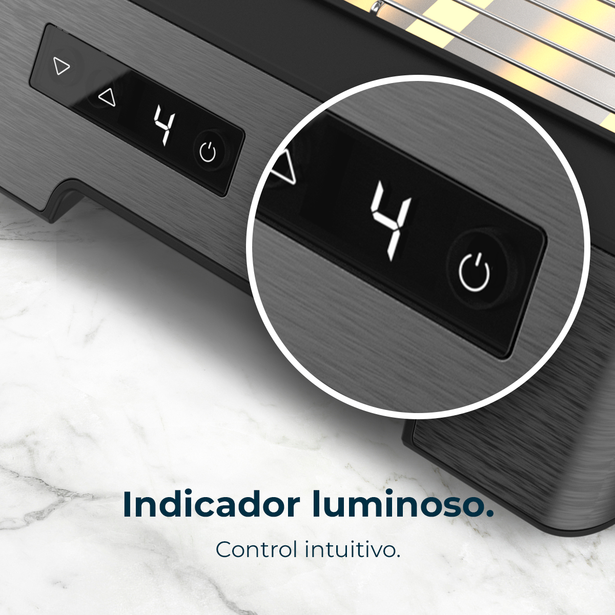 Primer plano del panel de control de un dispositivo. Muestra un número 4, flechas arriba/abajo y un botón de encendido/apagado.