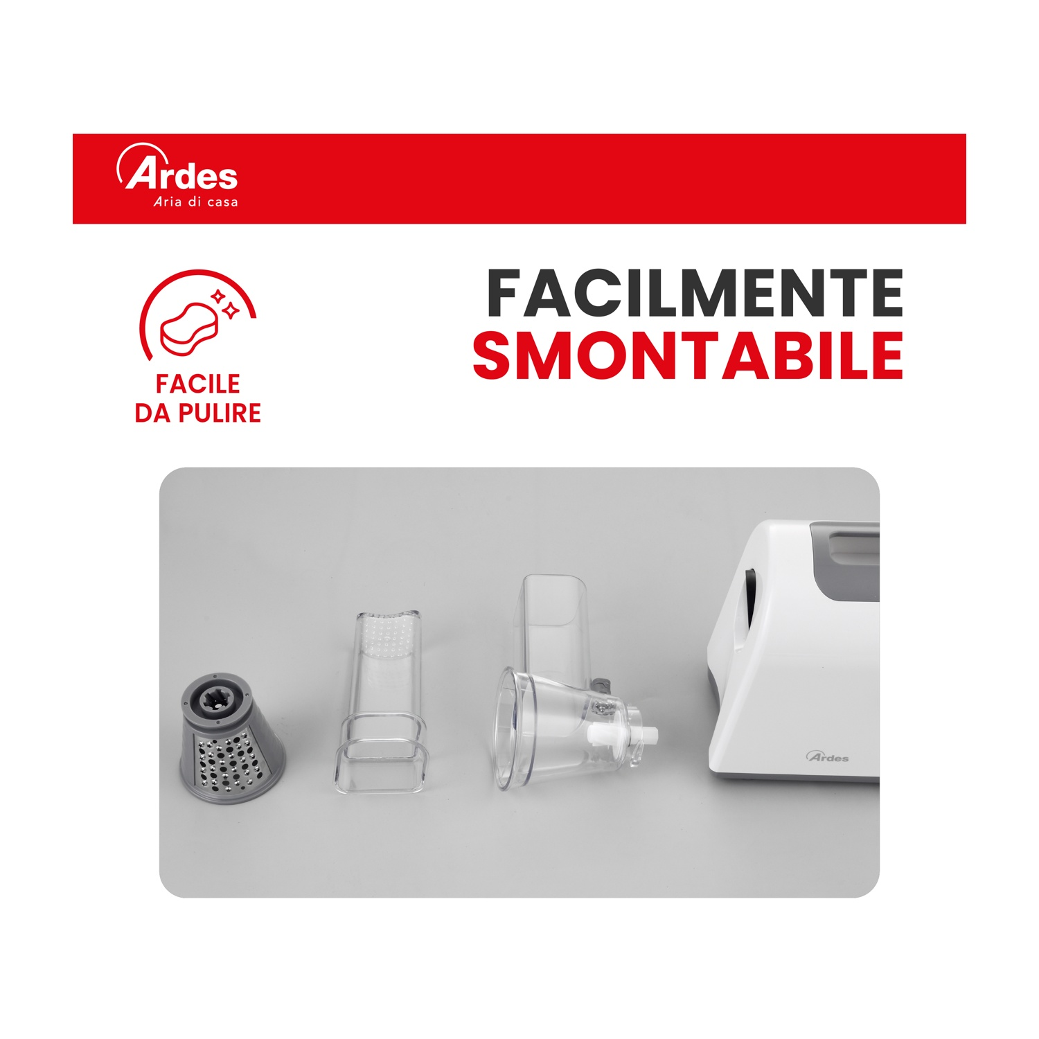 L'immagine mostra parti smontate di un elettrodomestico da cucina e l'unità principale. Le parti sono in plastica trasparente e grigia, su sfondo grigio.