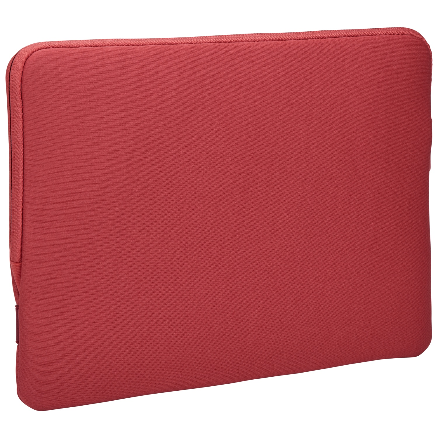 Een rode laptoptas op een witte achtergrond. Het is rechthoekig met afgeronde hoeken en een rits. De stof heeft een getextureerd oppervlak.