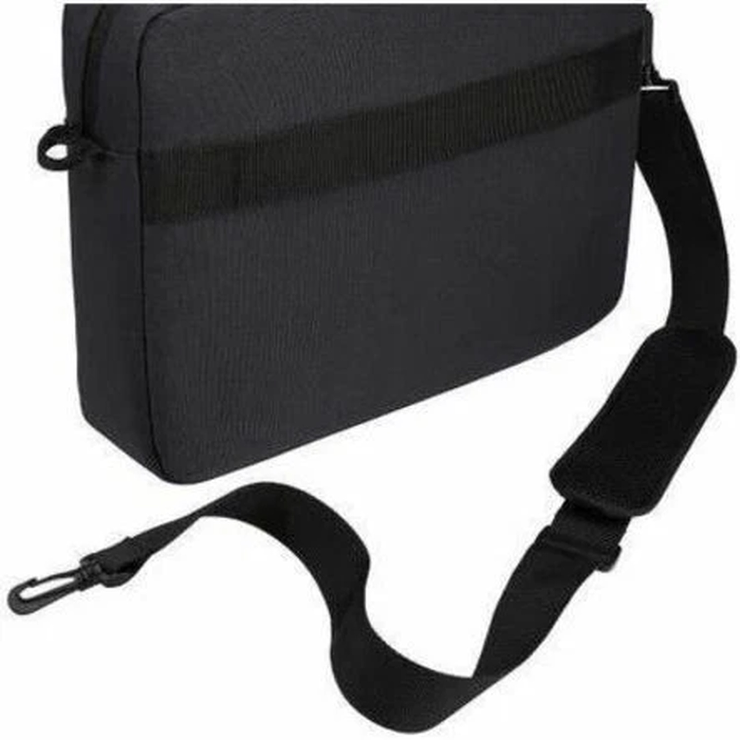 Zwarte messenger bag met schouderband. De tas heeft een rits en een zwarte band.