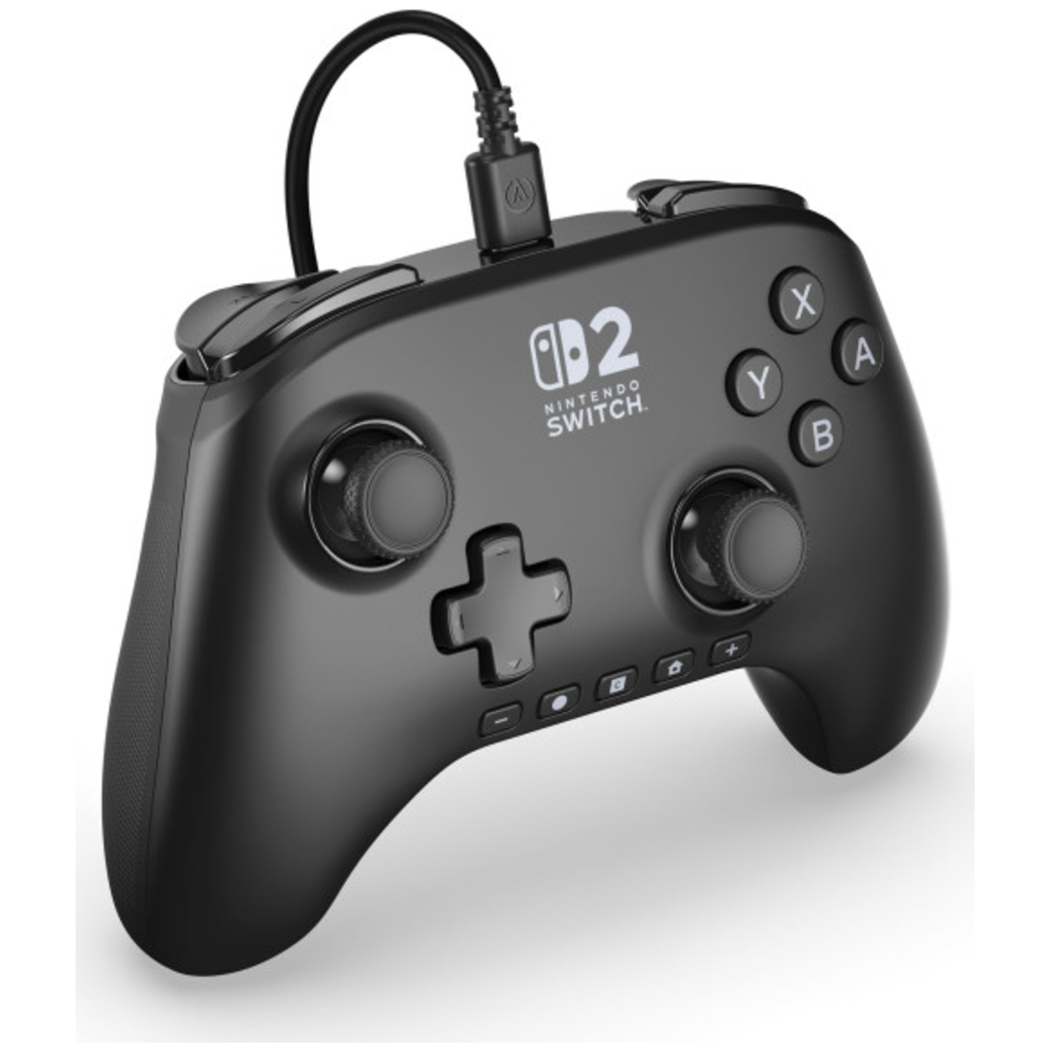 Une manette noire Nintendo Switch avec boutons, joysticks et câble de charge, sur fond blanc.