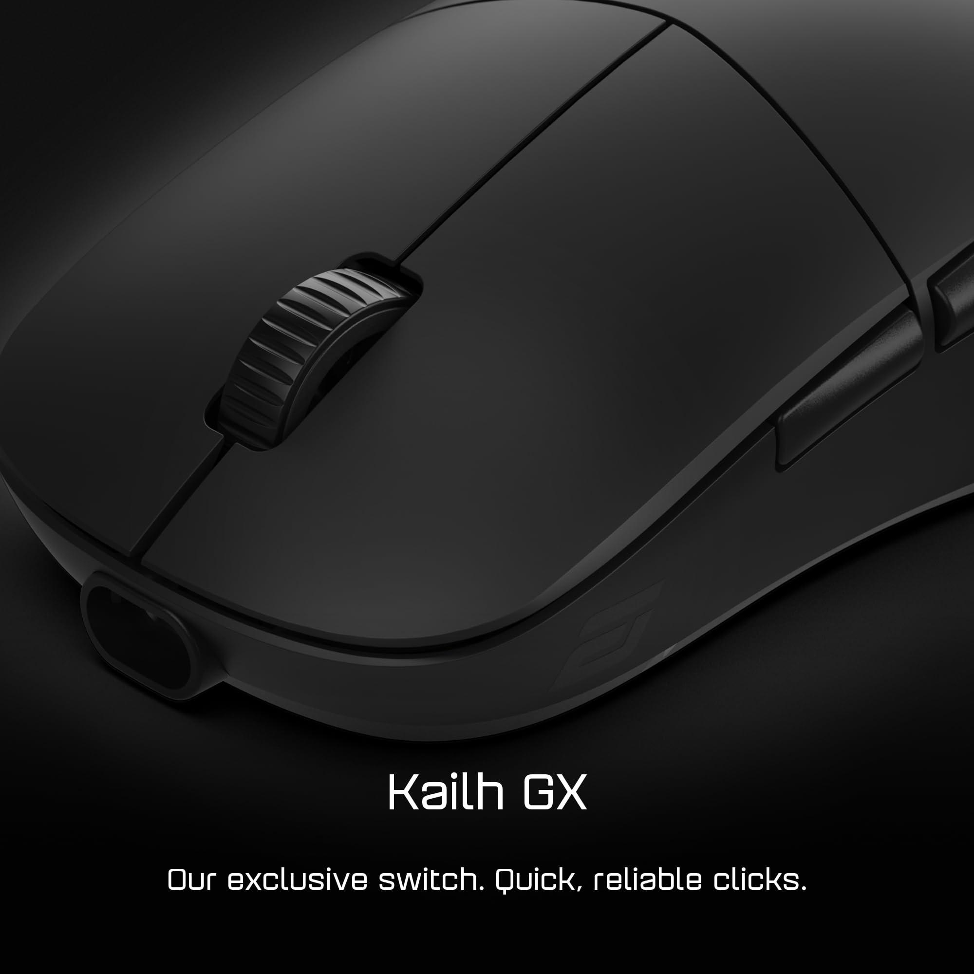 Schwarze Computermaus mit Scrollrad und Tasten, schräge Ansicht, auf dunklem Hintergrund. Text lautet 'Kailh GX'.