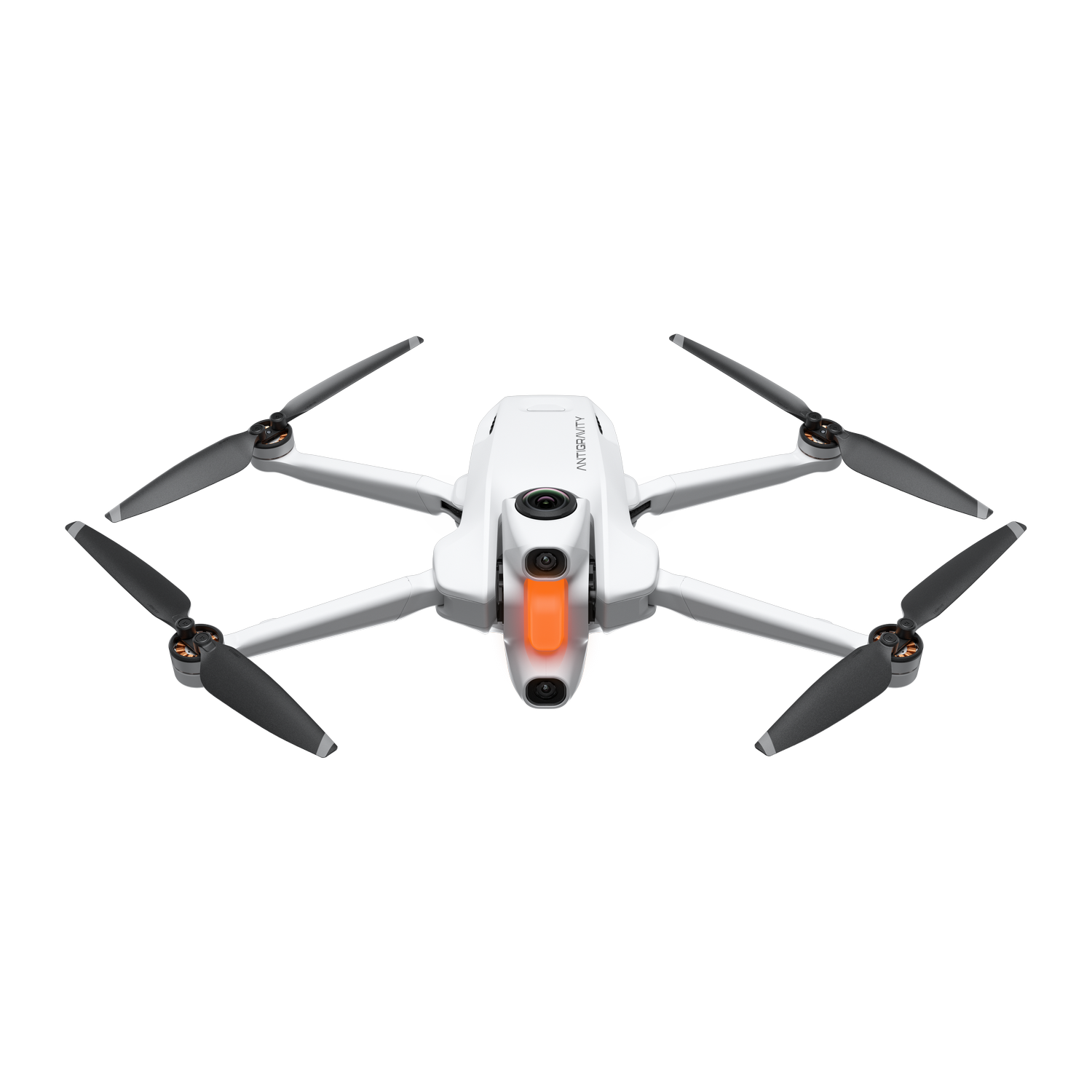 Un dron blanco con cuatro hélices, aspas negras y una sección frontal naranja sobre un fondo gris.