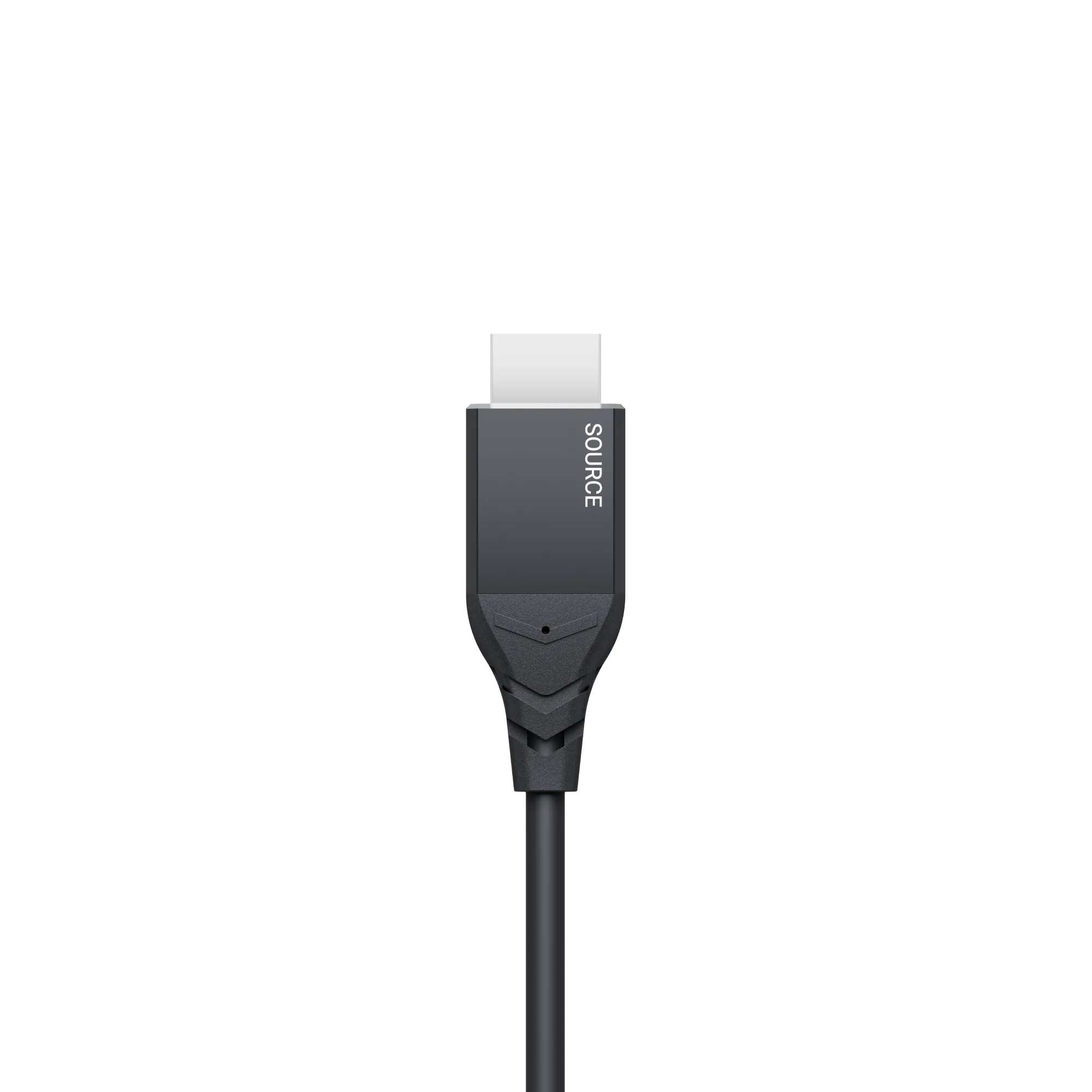 Ein HDMI-Kabel. Der Stecker ist schwarz mit weißer Spitze und trägt die Aufschrift 'SOURCE'. Das Kabel ist schwarz.
