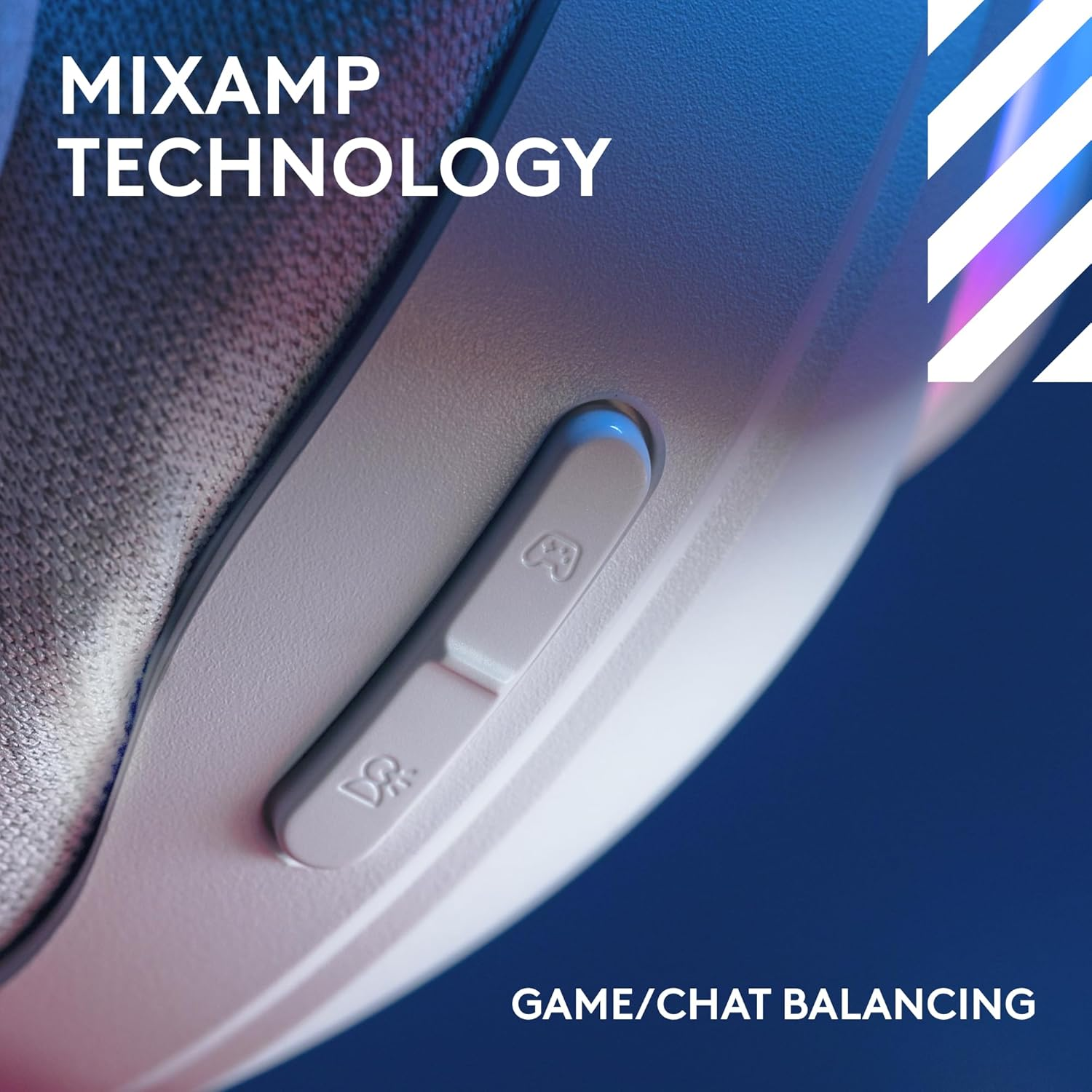 Gros plan sur le panneau de commande d'un casque avec deux boutons. Texte : MIXAMP TECHNOLOGY, GAME/CHAT BALANCING. Couleurs bleu et blanc.