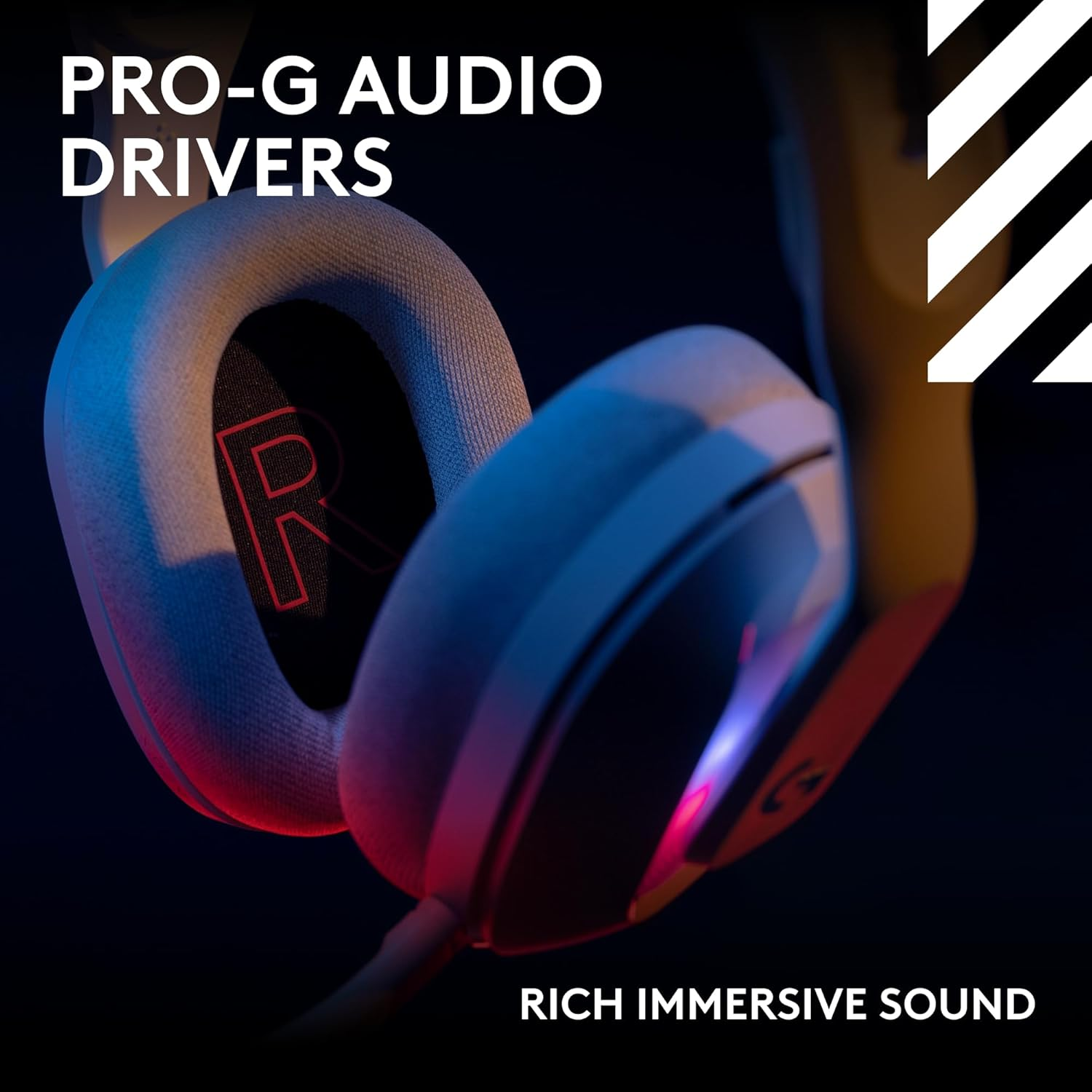 Casque audio avec coussinets blancs et un 'R' rouge sur tissu noir. Texte: PRO-G AUDIO DRIVERS, RICH IMMERSIVE SOUND. Fond sombre.