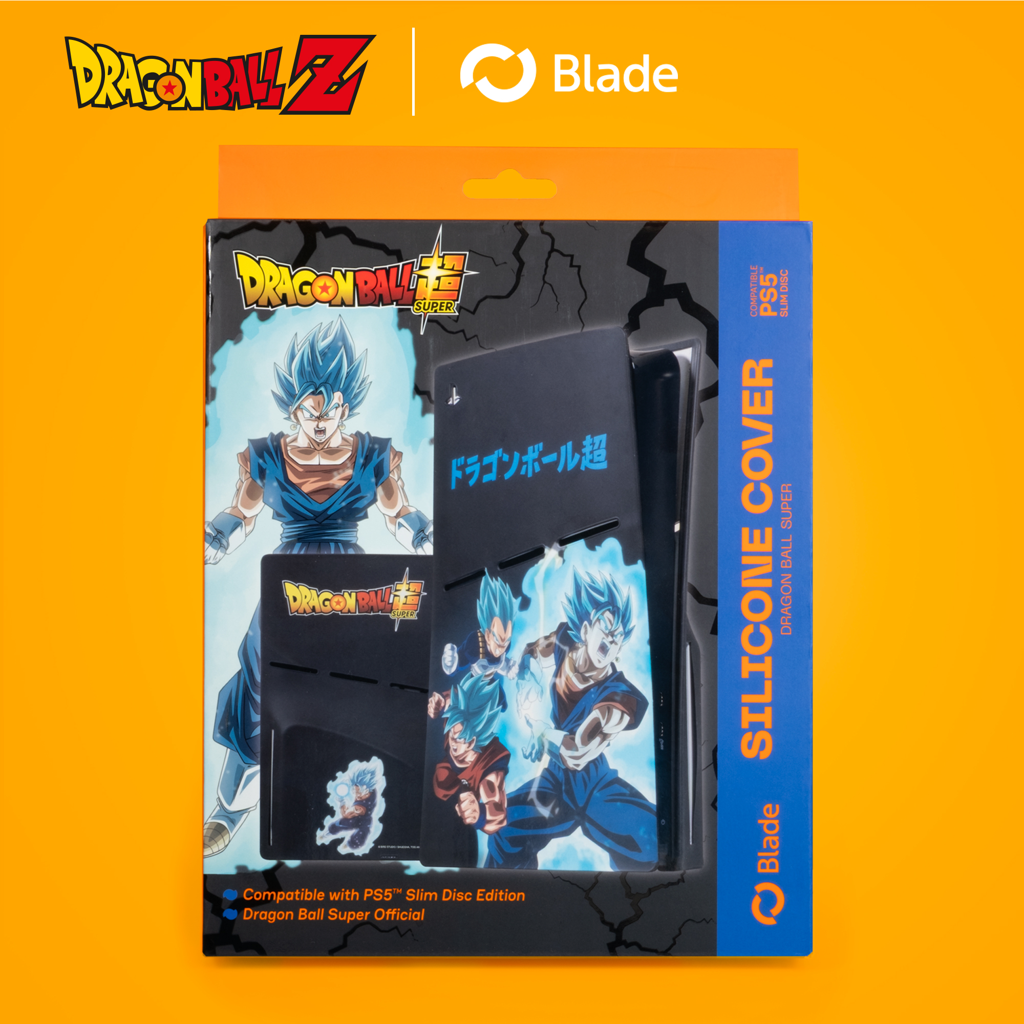 Funda PS5 de Dragon Ball Super en una caja, con personajes de pelo azul. La caja es naranja, negra y azul.