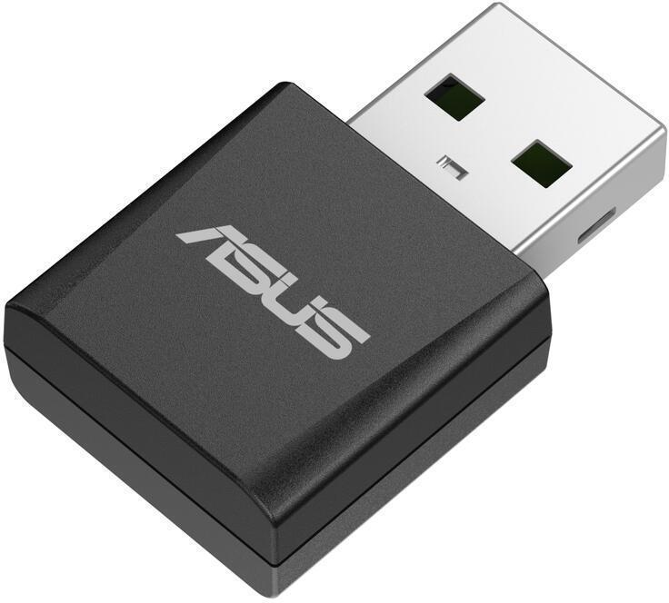 Ein schwarzer ASUS USB-Adapter mit einem silbernen USB-Anschluss. Das ASUS-Logo befindet sich auf dem schwarzen Teil.