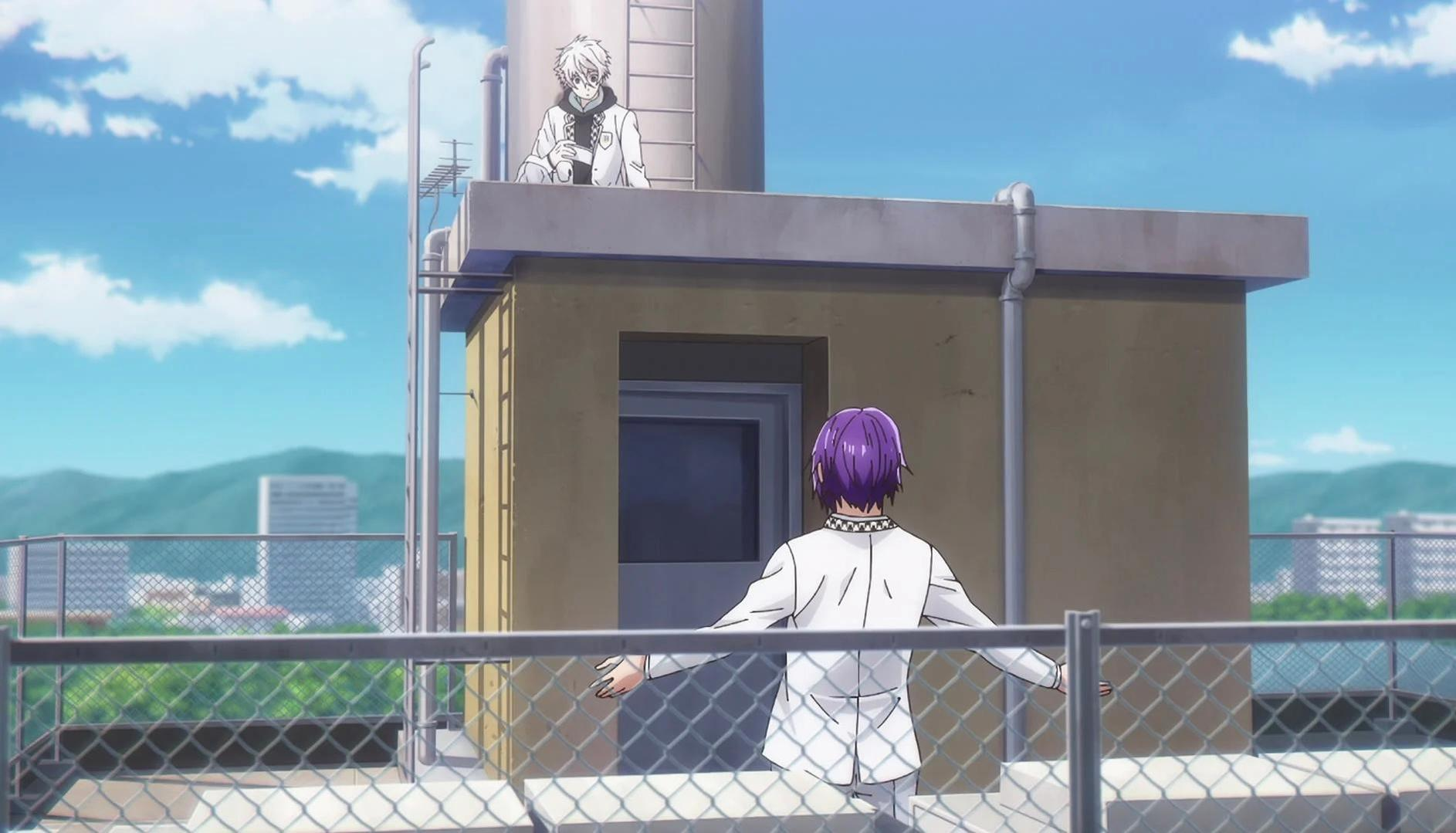 Anime-Szene auf dem Dach. Zwei Figuren, eine mit lila Haaren, Arme geöffnet. Eine andere mit weißen Haaren auf einer höheren Ebene.