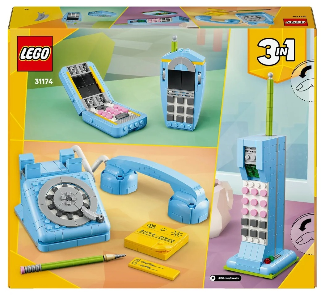 Zestaw LEGO 3 w 1. Zawiera niebieskie modele telefonów: telefon z klapką, zwykły telefon i wysoki telefon, z zielonym ołówkiem i żółtym notatnikiem.