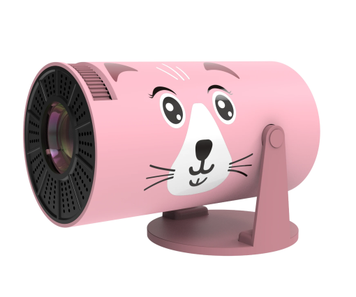 Różowy projektor w kształcie kota z dużymi oczami i wąsami. Ma okrągły korpus i podstawkę. Widoczna jest soczewka.