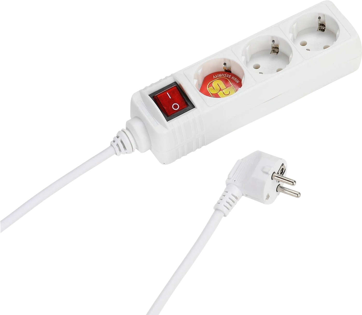 Eine weiße Steckdosenleiste mit drei Steckdosen, einem roten Ein-/Ausschalter und einem weißen Stecker. Der Hintergrund ist schwarz.