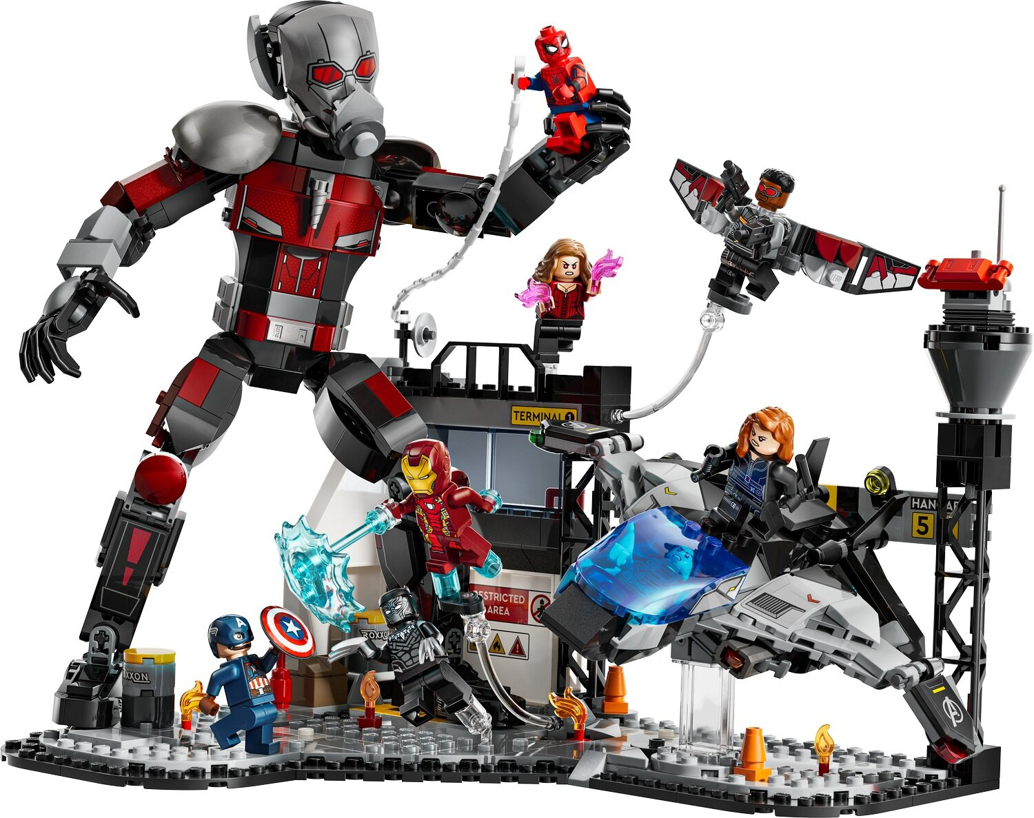Zestaw Lego przedstawiający scenę bitwy z udziałem wielu postaci Marvela, w tym Ant-Mana, Spider-Mana i Czarnej Wdowy.