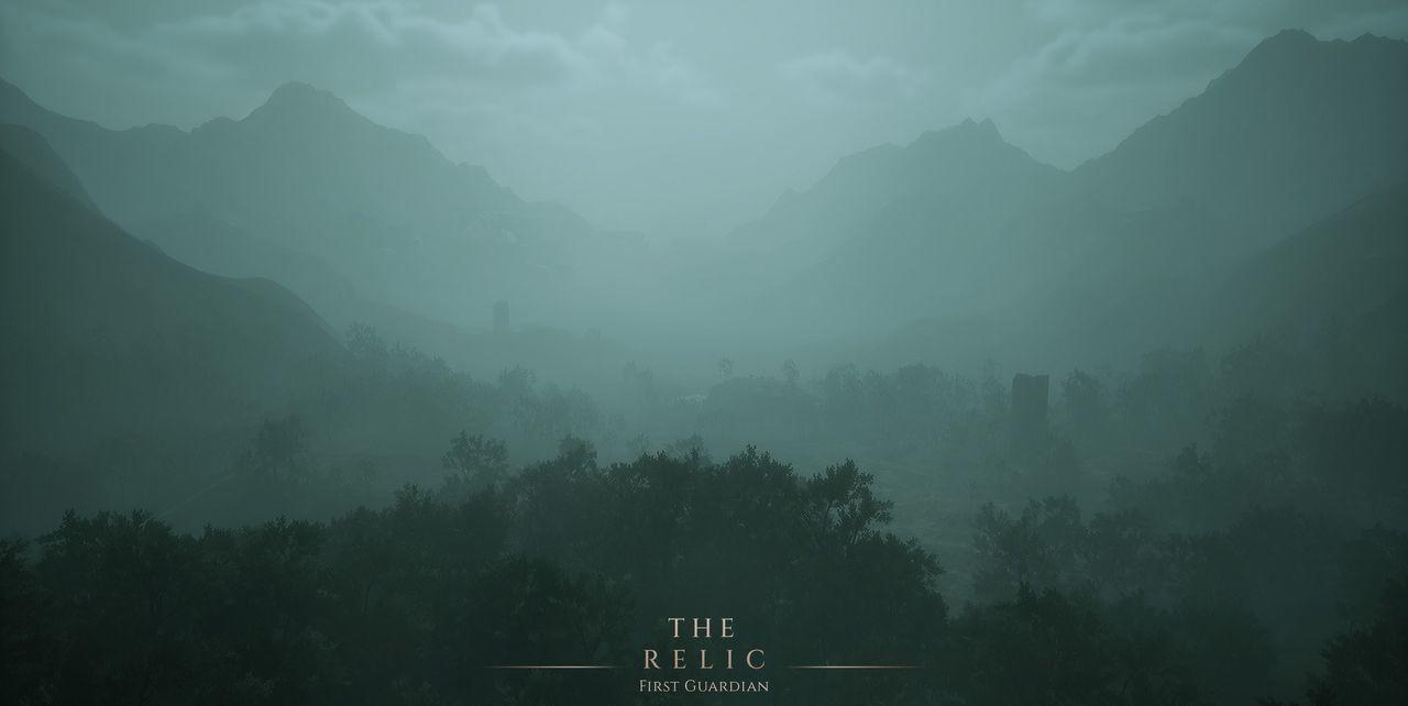 Eine neblige Berglandschaft. Dunkelgrüne Bäume im Vordergrund, mit Bergen, die im Nebel im Hintergrund verschwinden.