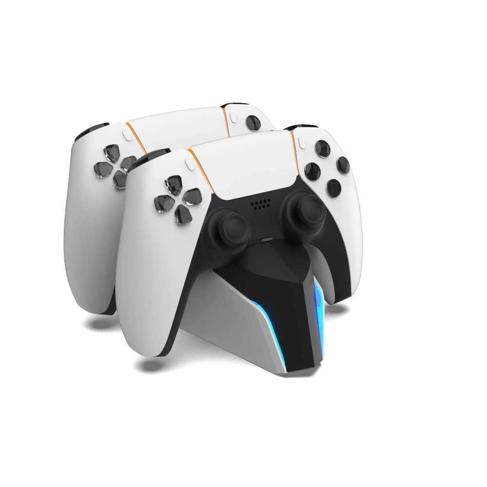 Dwa białe kontrolery do gier z czarnymi akcentami na stacji ładującej. Stacja ma niebieskie światło.