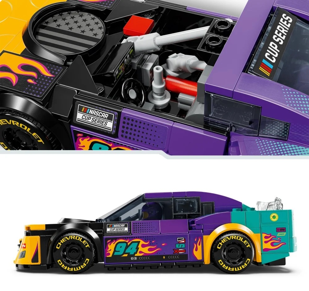 Samochód wyścigowy Lego, fioletowo-czarny z płomieniami, numer 94 i marką 'NASCAR CUP SERIES', pokazany w dwóch ujęciach.