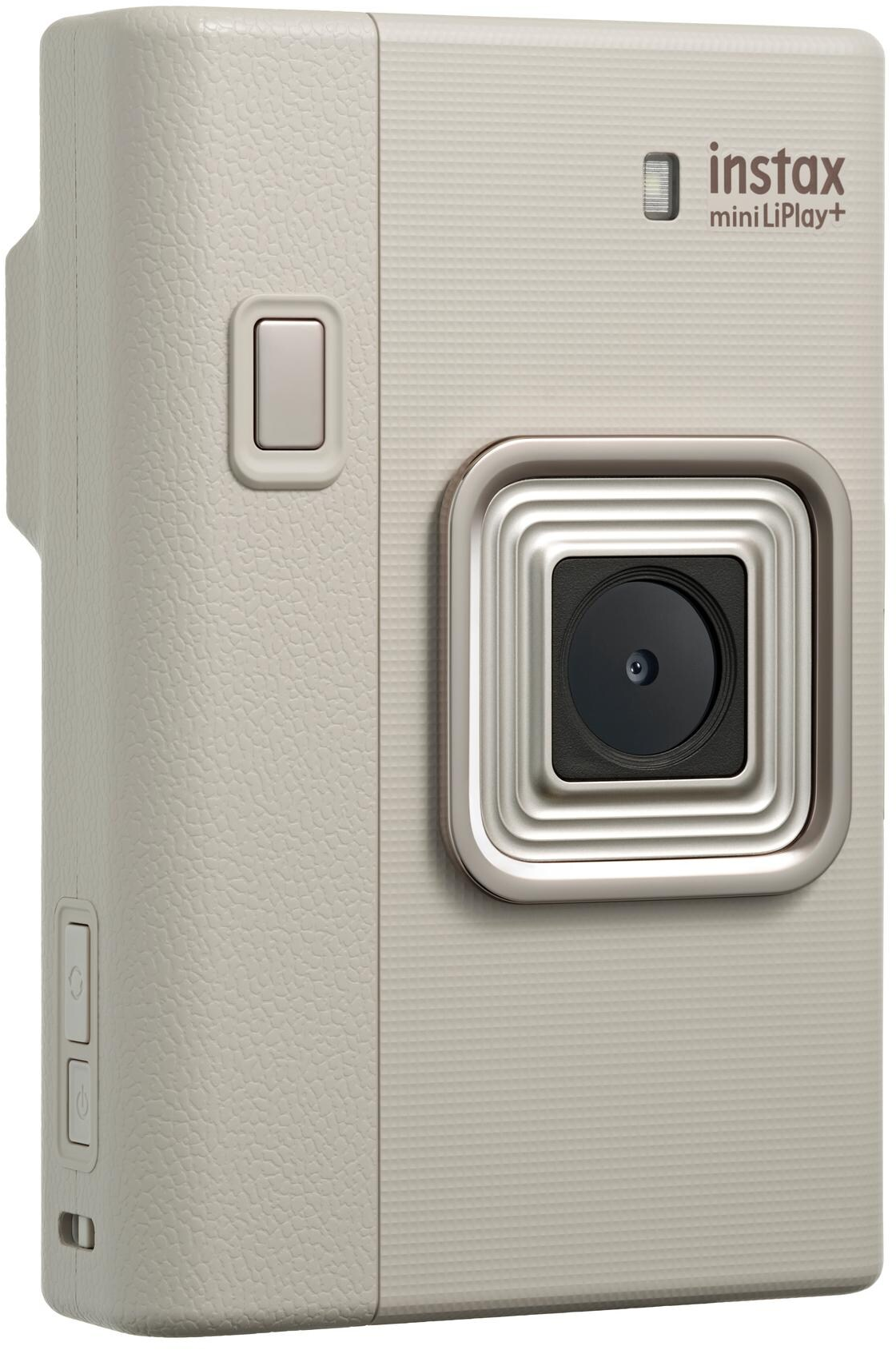 Eine hellbeige Instax Mini LiPlay+ Kamera. Sie hat ein Objektiv, eine Taste und das Instax-Logo. Die Kamera hat eine strukturierte Oberfläche.
