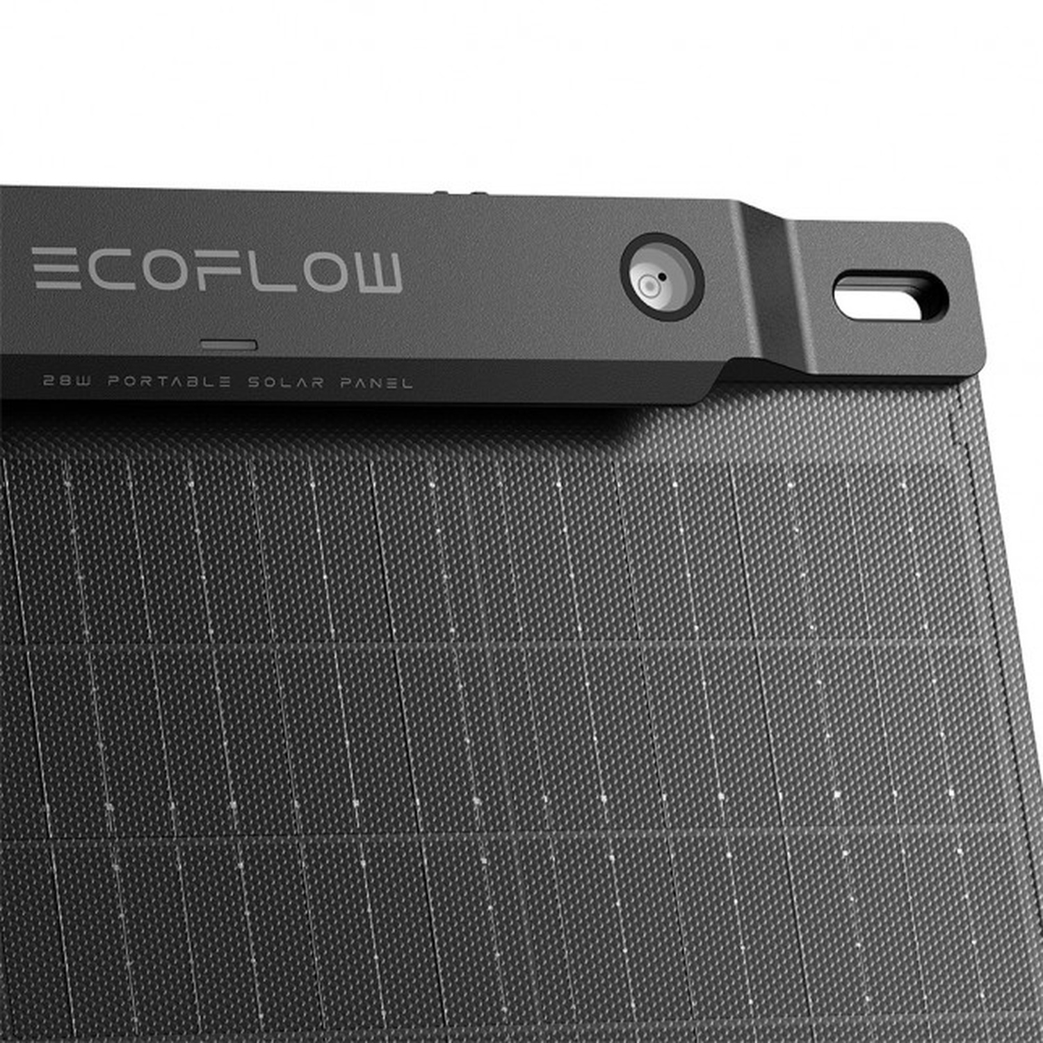 Een zwart draagbaar zonnepaneel. Het heeft het merk ECOFLOW erop staan. Er staat 28W draagbaar zonnepaneel.