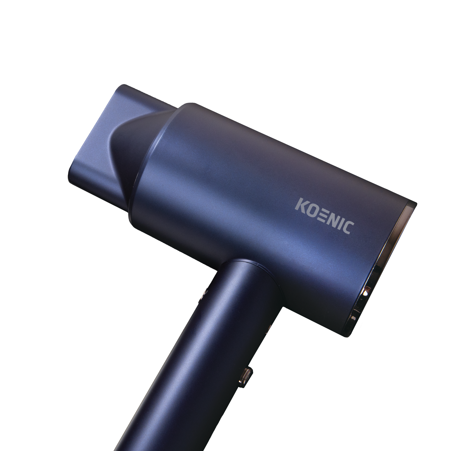 Un secador de pelo Koenic azul, en ángulo. El secador está sobre un fondo gris.
