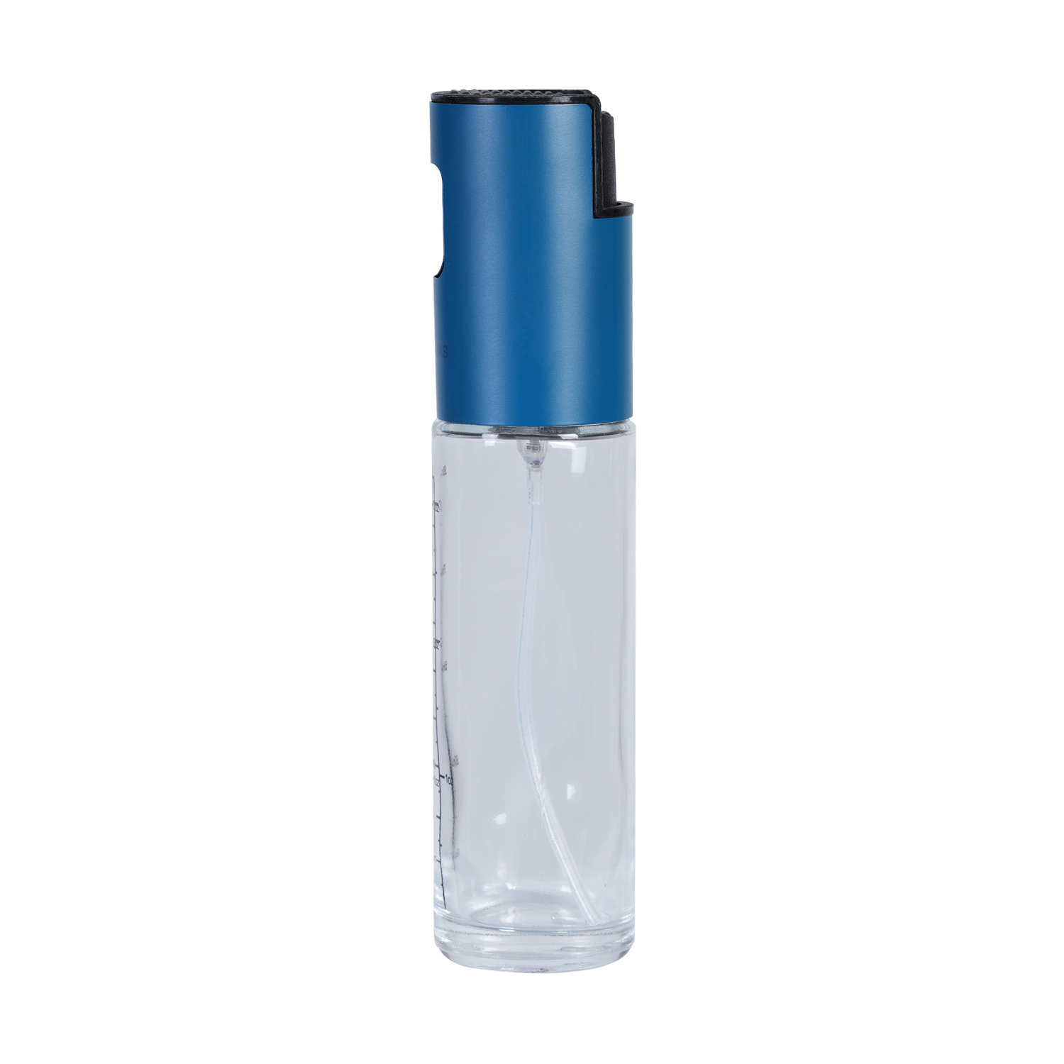 Un flacone spray di vetro trasparente con tappo blu e ugello nero. La bottiglia è vuota e su sfondo bianco.