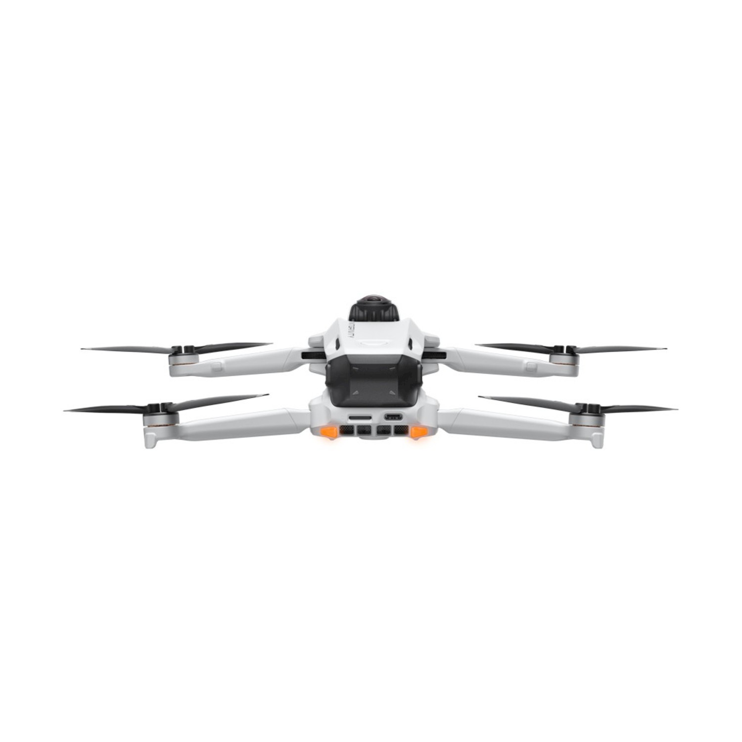 Un drone bianco con quattro eliche nere, fotocamera nera e luci arancioni su sfondo bianco.